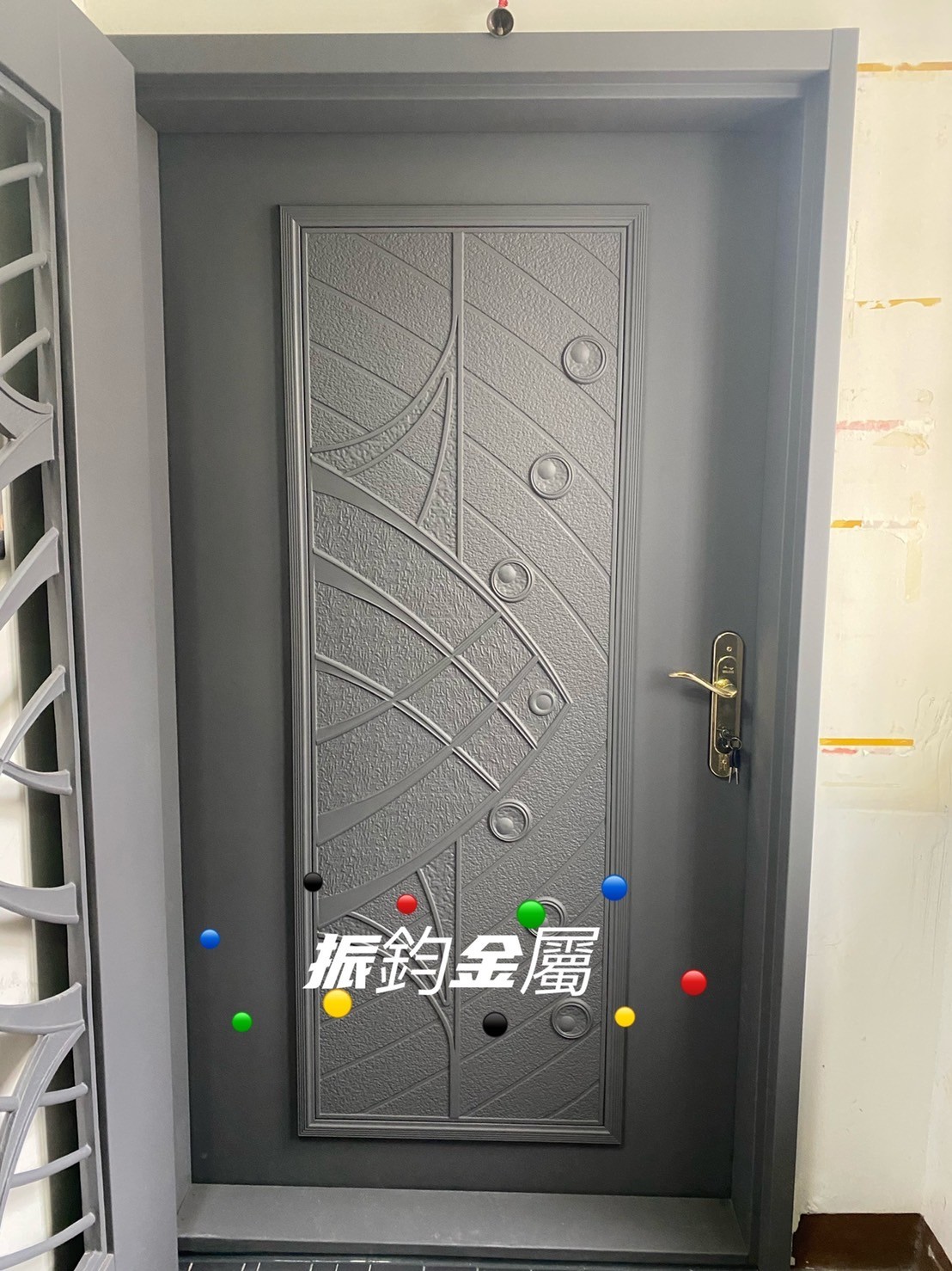 高雄阿蓮區玄關門