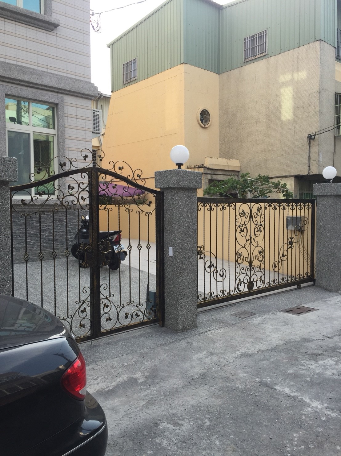 高雄前鎮區鍛造門窗