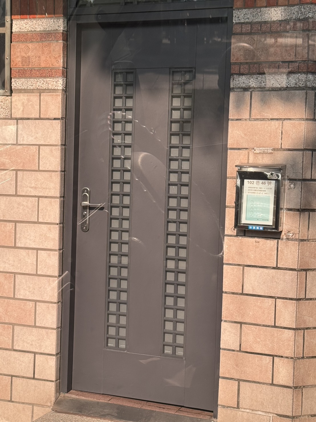 高雄玄關門安裝